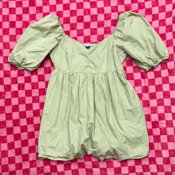 American Eagle Outfitters Tops - American Eagle Light Sage Babydoll Puff Top